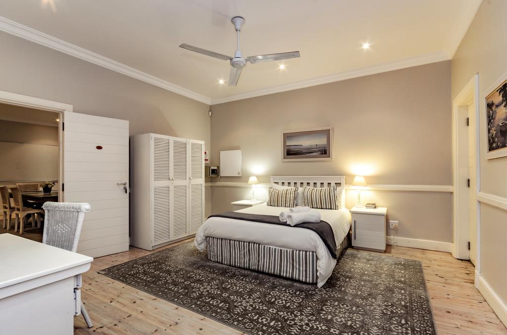 First Avenue Guesthouse Port Elizabeth Eksteriør billede